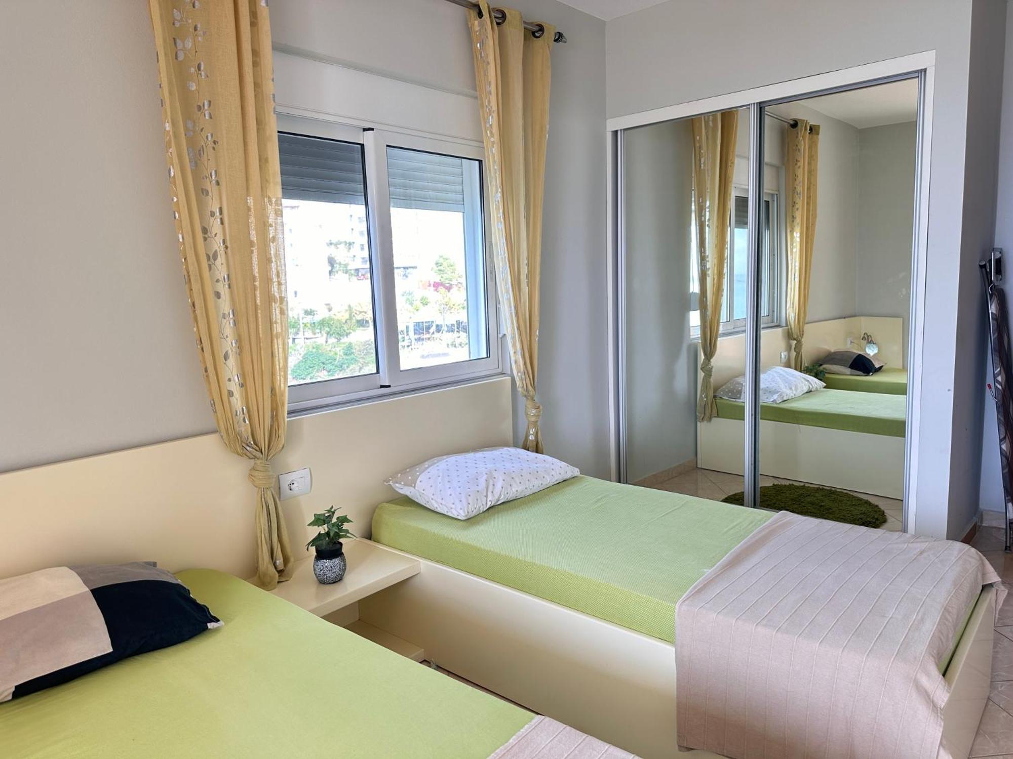 Design Sea View Apartment Sarandë Eksteriør billede